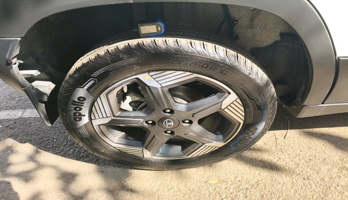 2025 Tata PUNCH EV EMPOWERED PLUS LONG RANGE 3.3, Electric, Automatic, 3,227 km, tyre