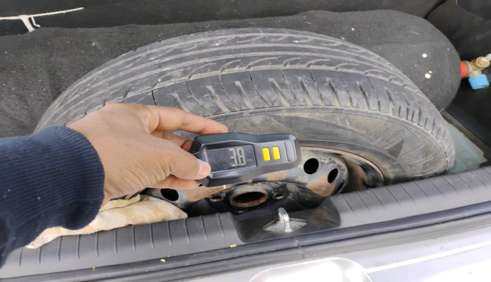 2015 Hyundai Elite i20 SPORTZ 1.2, Petrol, Manual, 1,04,356 km, tyre