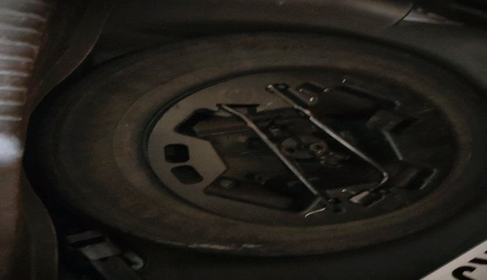 2011 Hyundai i10 MAGNA 1.2, Petrol, Manual, 64,710 km, tyre