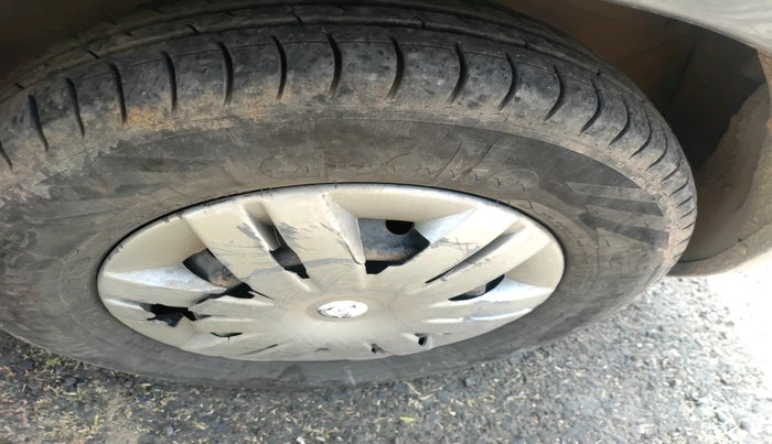 2013 Maruti Alto 800 LXI, Petrol, Manual, 63,673 km, tyre