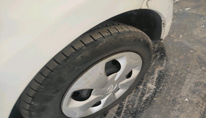 2017 Tata Tiago XT DIESEL, Diesel, Manual, 1,00,940 km, tyre