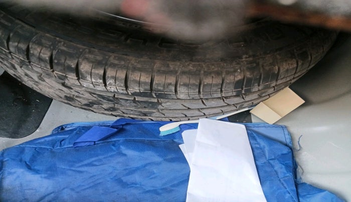 2022 Hyundai AURA S 1.2 CNG, Petrol, Manual, 37,037 km, tyre