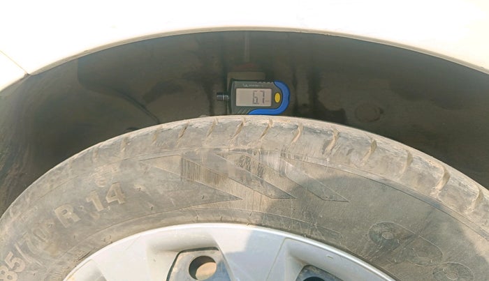 2015 Hyundai Elite i20 MAGNA 1.2, Petrol, Manual, 38,901 km, tyre