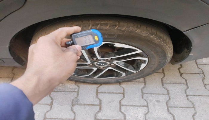 2023 KIA CARENS PRESTIGE PLUS 1.5 IMT DIESEL 7 STR, Diesel, Manual, 52,586 km, tyre