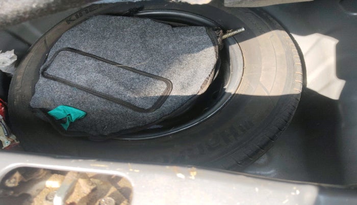 2019 Hyundai NEW SANTRO ERA EXECUTIVE, Petrol, Manual, 38,879 km, tyre