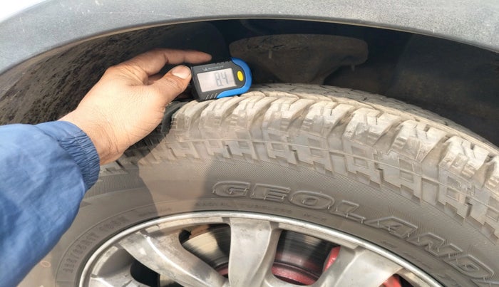 2016 Mahindra XUV500 W10 1.99, Diesel, Manual, 92,527 km, tyre