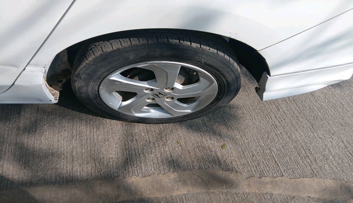 2014 Honda City 1.5L I-DTEC VX, Diesel, Manual, 1,87,584 km, tyre