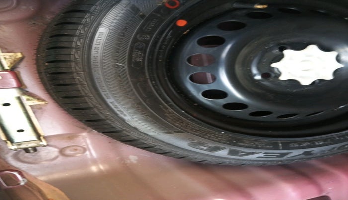 2016 Hyundai Grand i10 ASTA 1.2 KAPPA VTVT, Petrol, Manual, 84,264 km, tyre