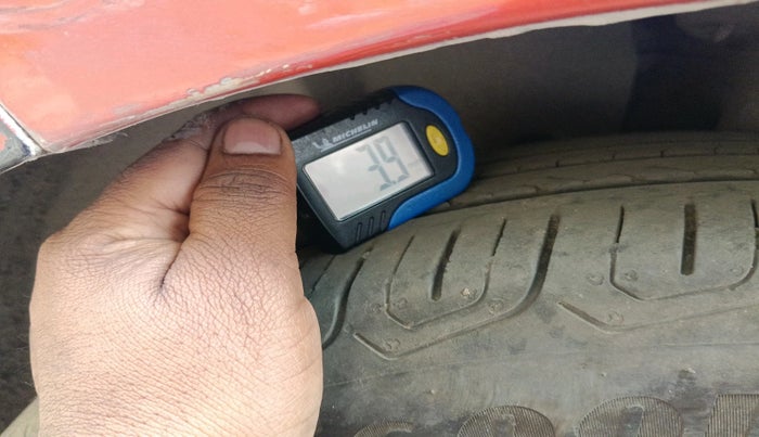 2017 Ford Ecosport TITANIUM 1.5L DIESEL, Diesel, Manual, 1,31,481 km, tyre