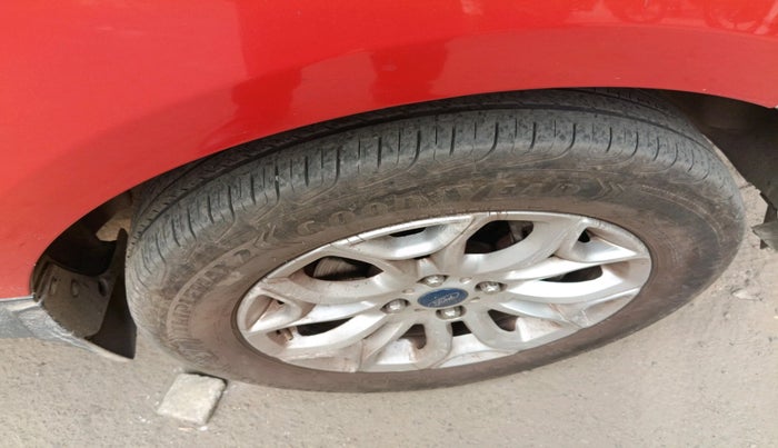 2017 Ford Ecosport TITANIUM 1.5L DIESEL, Diesel, Manual, 1,31,481 km, tyre