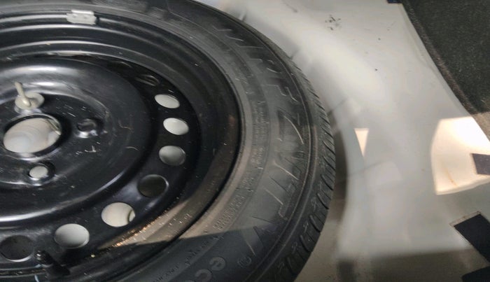 2020 Maruti S PRESSO VXI PLUS AMT, Petrol, Automatic, 31,610 km, tyre