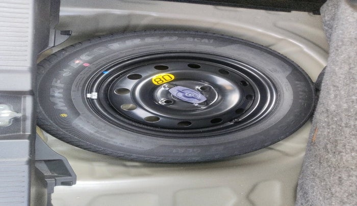 2024 Maruti Swift ZXi Plus, Petrol, Manual, 5,685 km, tyre