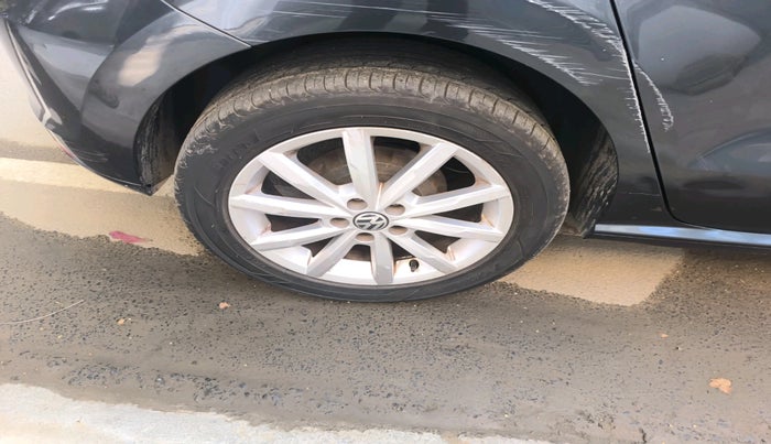 2018 Volkswagen Polo HIGHLINE PLUS 1.0 16 ALLOY, Petrol, Manual, 74,162 km, tyre