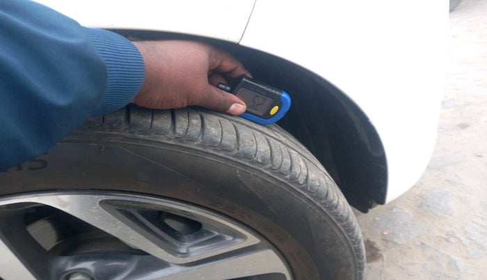 2023 Hyundai AURA SX 1.2 CNG, Petrol, Manual, 29,263 km, tyre