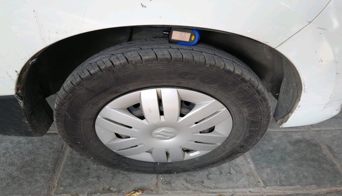 2017 Maruti Alto 800 LXI, Petrol, Manual, 1,20,093 km, tyre