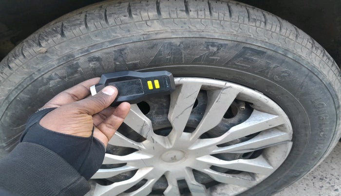 2010 Maruti Swift Dzire VDI, Diesel, Manual, 2,78,068 km, tyre