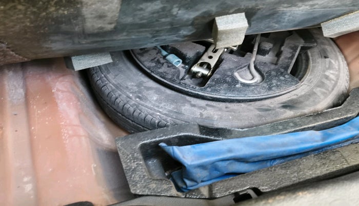 2017 Maruti Ciaz ALPHA  AT 1.4  PETROL, Petrol, Automatic, 1,27,044 km, tyre