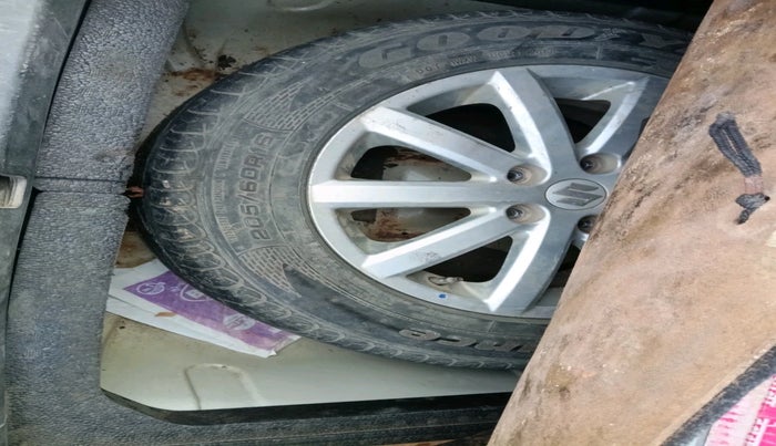 2011 Maruti SX4 ZXI, Petrol, Manual, 48,479 km, tyre