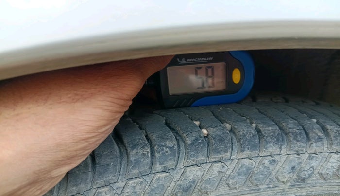 2011 Maruti SX4 ZXI, Petrol, Manual, 48,479 km, tyre