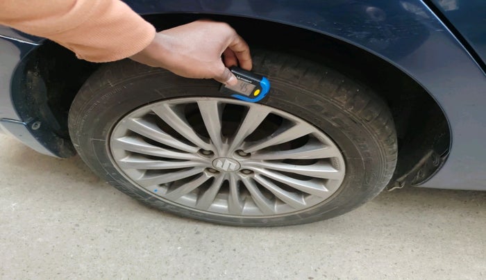 2018 Maruti Ciaz ALPHA 1.4 PETROL, Petrol, Manual, 48,597 km, tyre