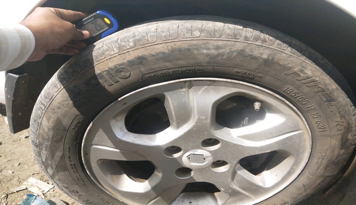 2015 Renault Lodgy 110 PS RXZ 7 STR, Diesel, Manual, 1,35,979 km, tyre