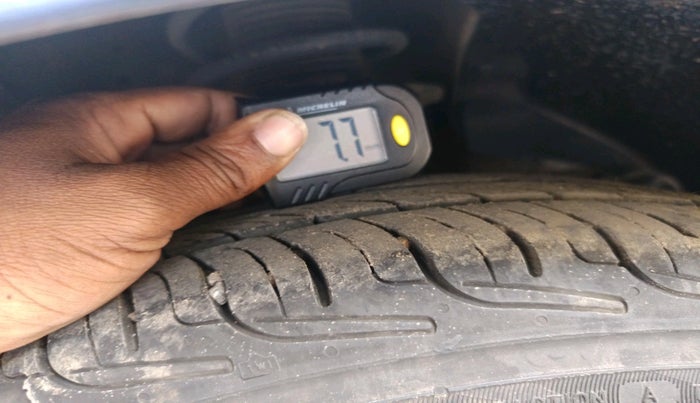 2021 Maruti Dzire VXI, Petrol, Manual, 61,217 km, tyre