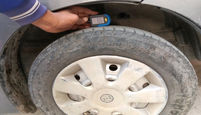 2011 Maruti Wagon R 1.0 LXI, Petrol, Manual, 35,295 km, tyre