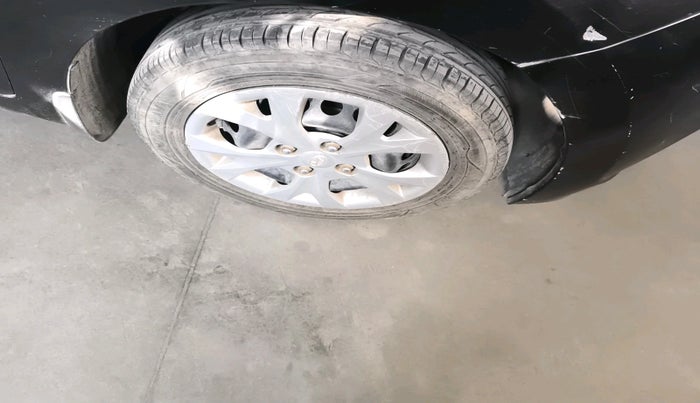 2014 Hyundai Grand i10 SPORTZ 1.2 KAPPA VTVT, Petrol, Manual, 73,402 km, tyre