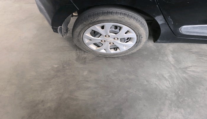 2014 Hyundai Grand i10 SPORTZ 1.2 KAPPA VTVT, Petrol, Manual, 73,402 km, tyre