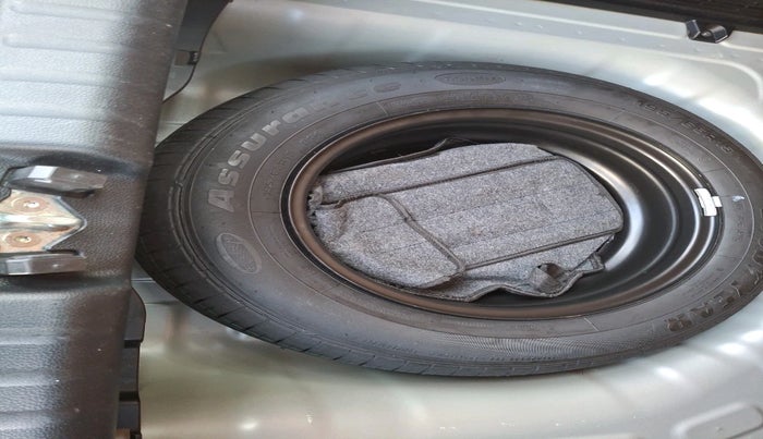 2021 KIA SONET HTK PLUS 1.2, Petrol, Manual, 10,150 km, tyre