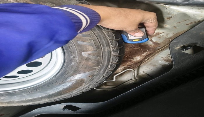 2018 Maruti Baleno DELTA DIESEL 1.3, Diesel, Manual, 1,20,084 km, tyre