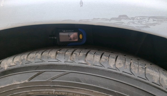 2021 Hyundai GRAND I10 NIOS SPORTZ 1.2 KAPPA VTVT CNG, Petrol, Manual, 77,450 km, tyre