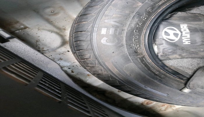 2021 Hyundai GRAND I10 NIOS SPORTZ 1.2 KAPPA VTVT CNG, Petrol, Manual, 77,450 km, tyre