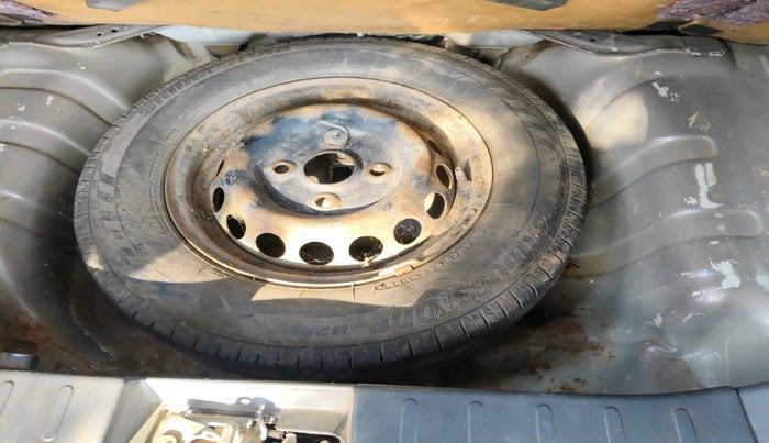 2017 Maruti Alto 800 LXI, Petrol, Manual, 48,614 km, tyre