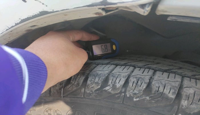 2015 Mahindra Scorpio S10, Diesel, Manual, 1,56,296 km, tyre