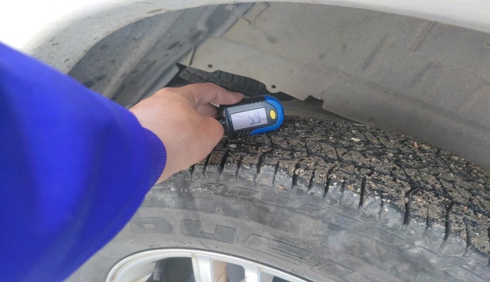 2015 Mahindra Scorpio S10, Diesel, Manual, 1,56,296 km, tyre