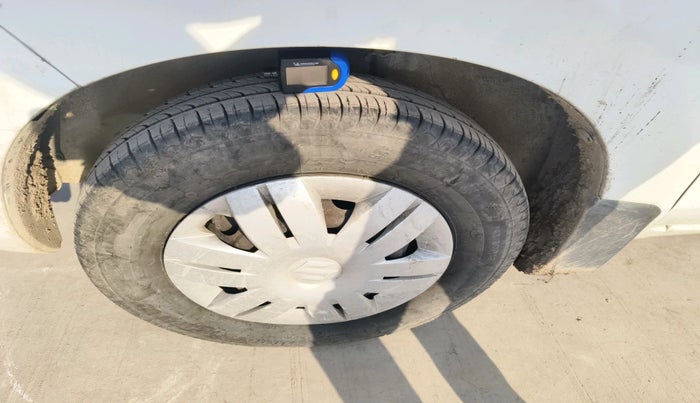 2014 Maruti Alto 800 LXI, Petrol, Manual, 45,887 km, tyre