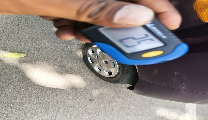 2016 Tata Nano TWIST XTA, Petrol, Automatic, 31,298 km, tyre