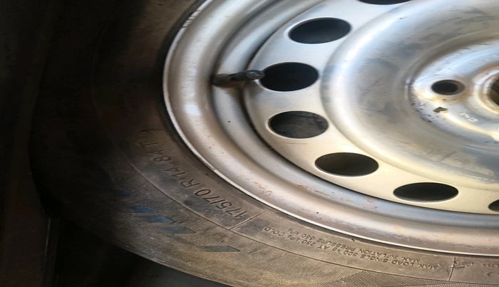 2014 Chevrolet Sail UVA 1.3 LT ABS, Diesel, Manual, 1,08,679 km, tyre