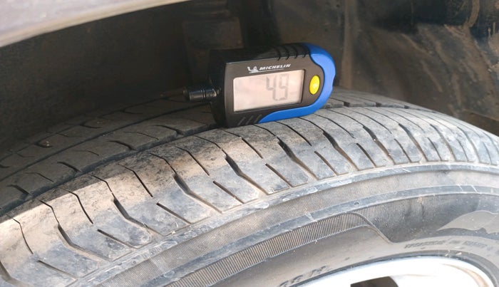 2013 Maruti Ritz ZXI, Petrol, Manual, 73,036 km, tyre