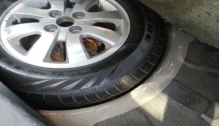 2013 Maruti Ritz ZXI, Petrol, Manual, 73,036 km, tyre