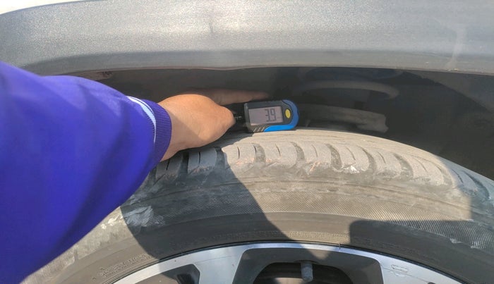 2021 Jeep Compass LIMITED (O) 2.0 DIESEL, Diesel, Manual, 86,124 km, tyre