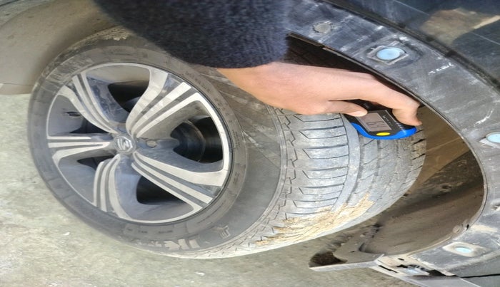 2022 MG ASTOR SHARP 1.5 MT, Petrol, Manual, 54,139 km, tyre