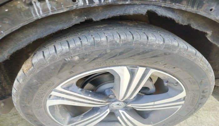 2022 MG ASTOR SHARP 1.5 MT, Petrol, Manual, 54,139 km, tyre