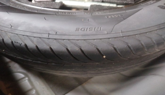 2022 MG ASTOR SHARP 1.5 MT, Petrol, Manual, 54,139 km, tyre