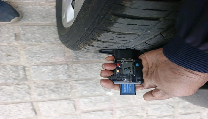 2016 Hyundai Grand i10 SPORTZ 1.2 KAPPA VTVT, Petrol, Manual, 27,014 km, tyre