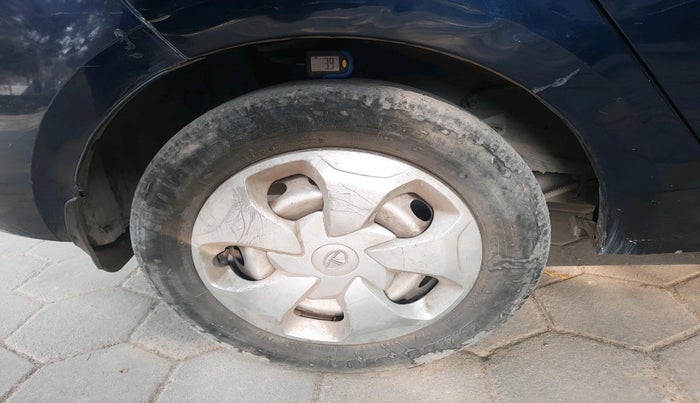 2020 Tata TIGOR XE PETROL, Petrol, Manual, 32,221 km, tyre