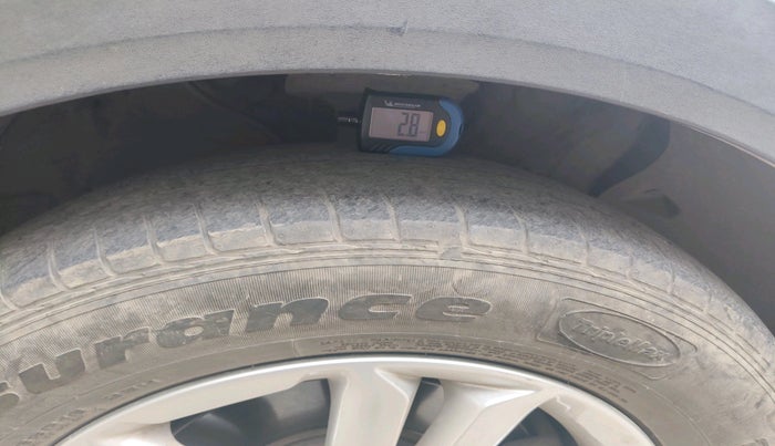 2016 Hyundai Creta S PLUS 1.4 DIESEL, Diesel, Manual, 1,56,297 km, tyre