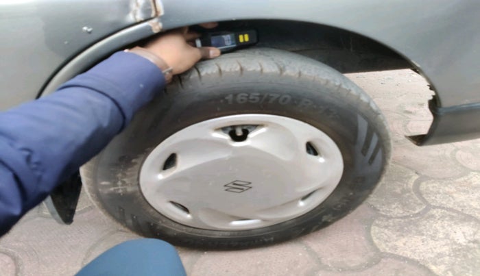 2014 Maruti Eeco 5 STR WITH A/C+HTR, Petrol, Manual, 1,80,824 km, tyre