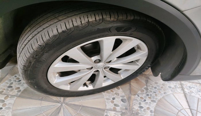 2022 MG ASTOR SUPER 1.5 CVT, Petrol, Automatic, 45,934 km, tyre